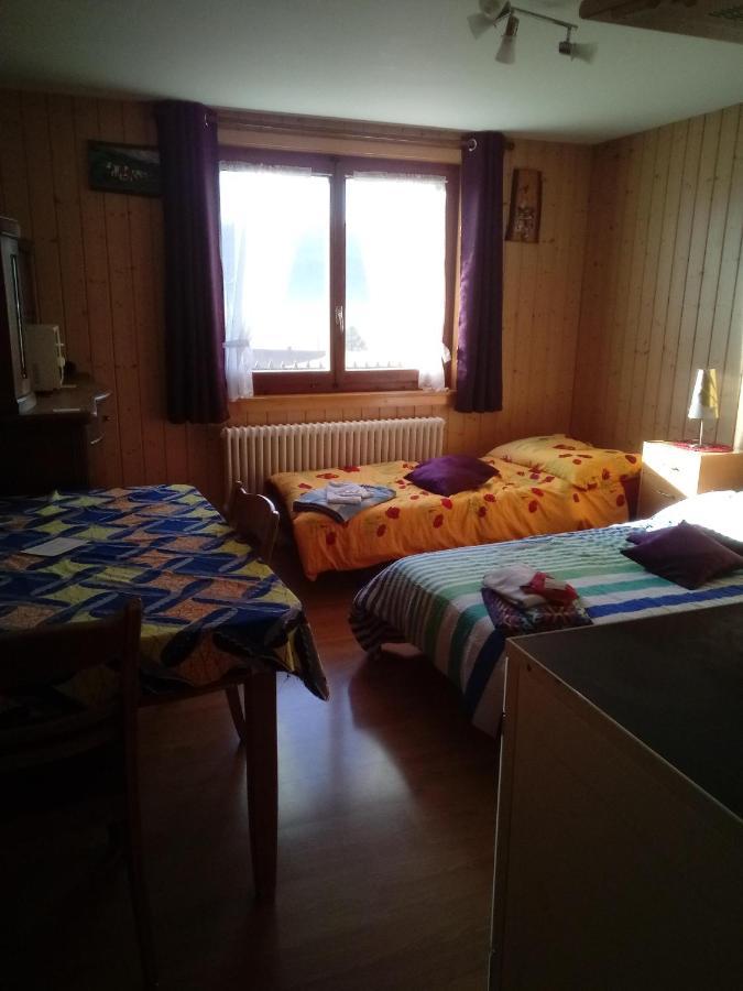 Chambre D'Hotes Petit Martel Les Ponts-de-Martel Buitenkant foto